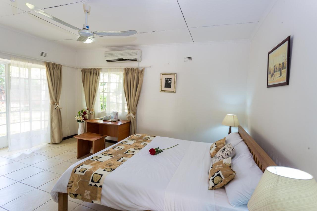 The Ad Lib Executive Lodge Lilongwe Exteriör bild