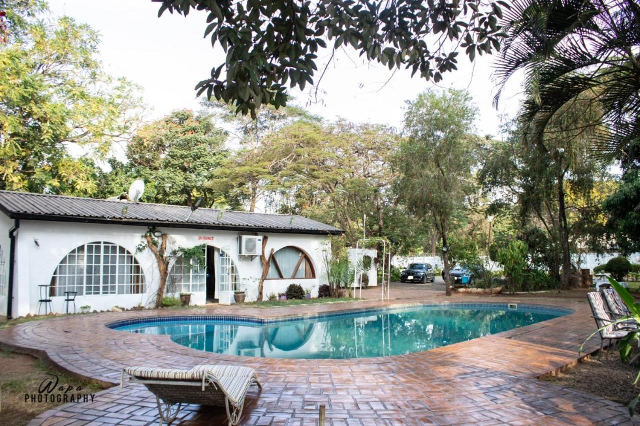 The Ad Lib Executive Lodge Lilongwe Exteriör bild